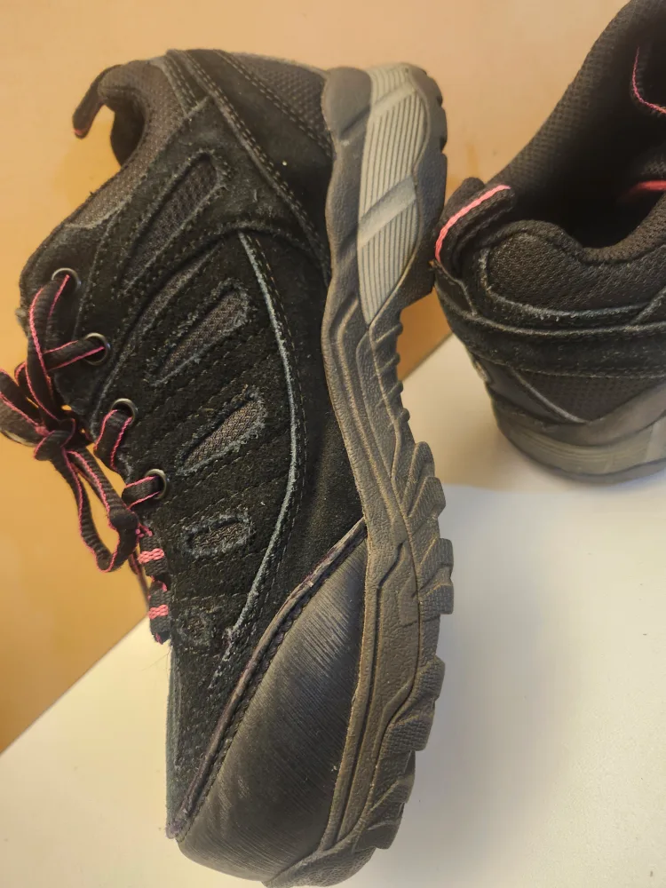 Workload Women's Steel Toe Safety Shoes.Original price $60 image indicator(5)