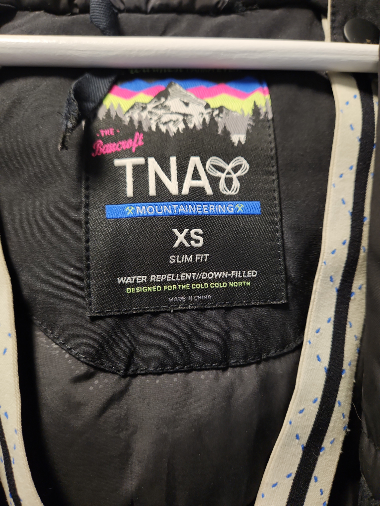 TNA aritzia winter down jacket in good condition - photo 4