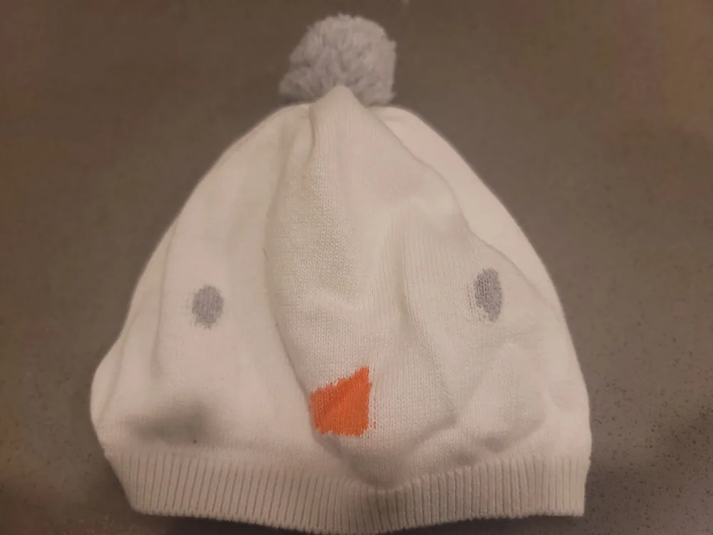 Duckie towel & snowman hat -- baby clothes bundle image indicator(6)