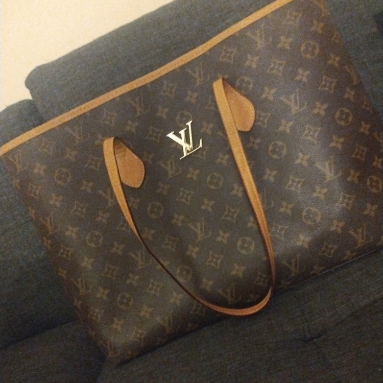 LV Monogram Tote Bag - photo 4