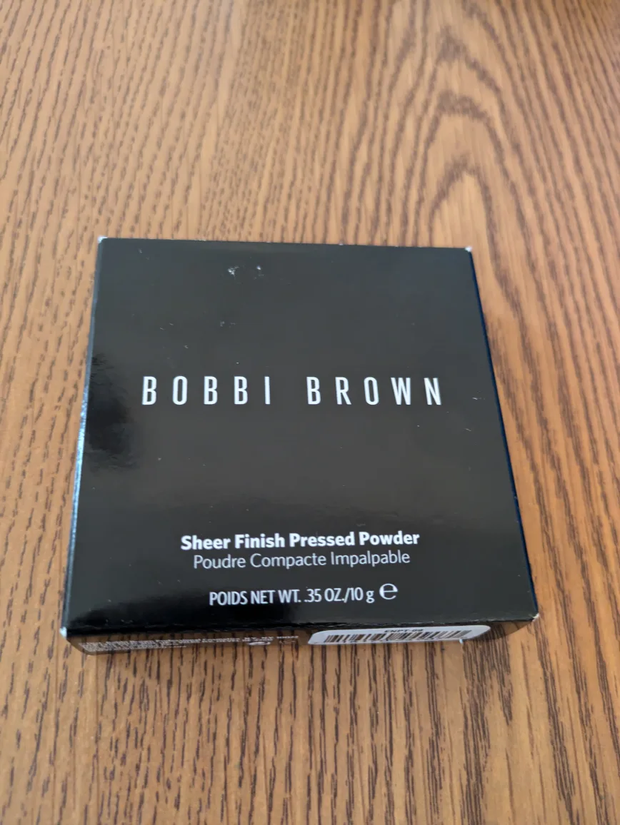 Bobbi Brown Sheer Finish Pressed Powder - Golden Brown thumbnail