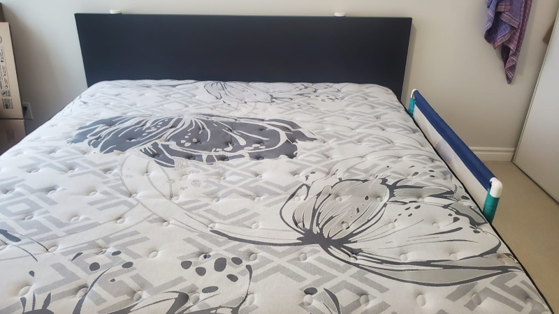 IKEA MALM King Bed Frame - photo 4