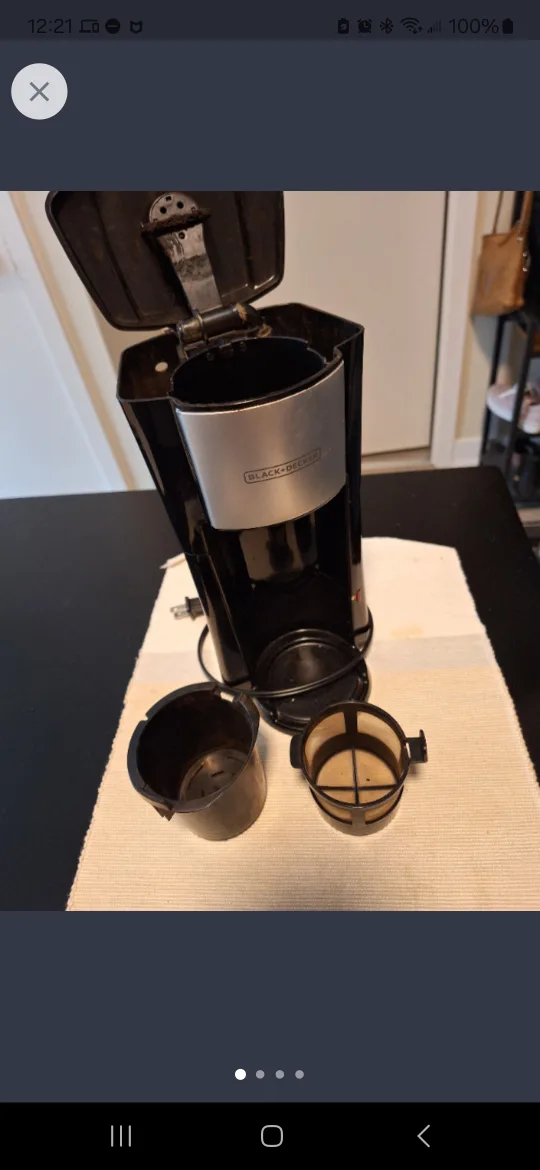 Black + Decker Coffee Maker thumbnail
