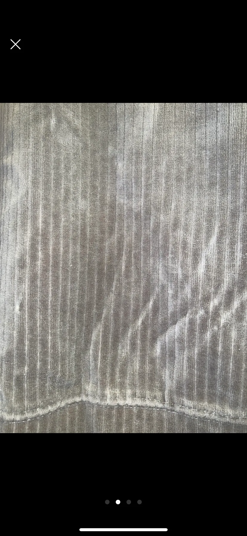 Crushed velvet lounge set image indicator(2)