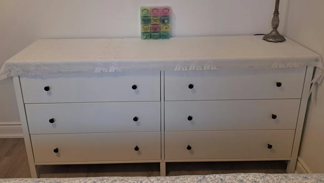 IKEA HEMNES 6-Drawer Dresser image indicator(2)