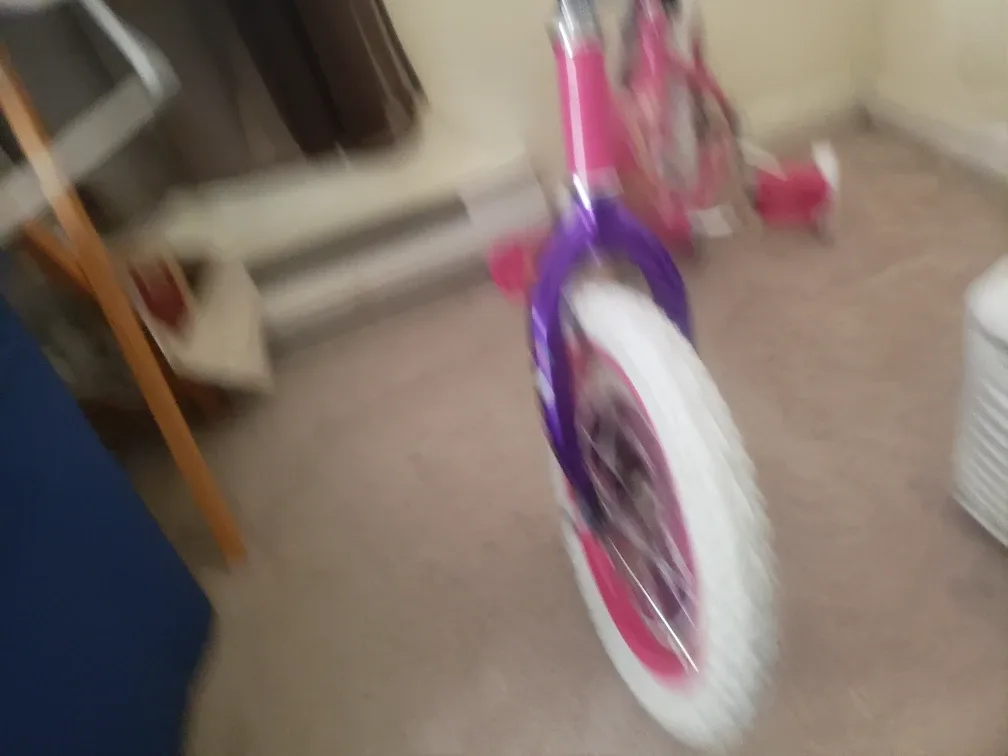 Barbie 12-inch Bike with Training Wheels image indicator(3)