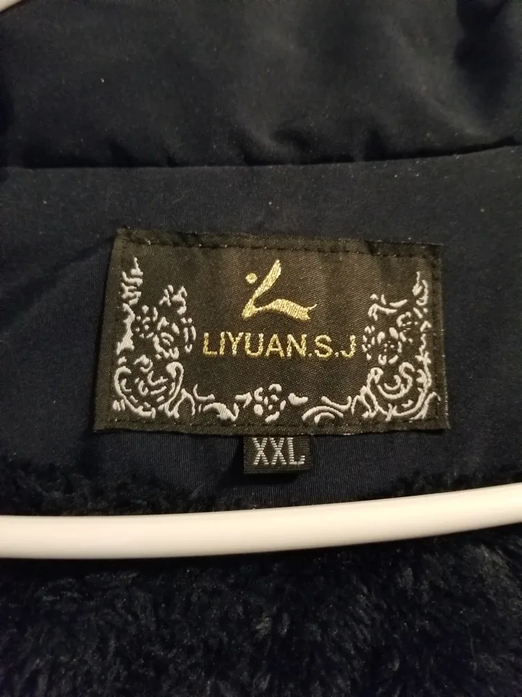 Youth XL winter coat brand new image indicator(5)