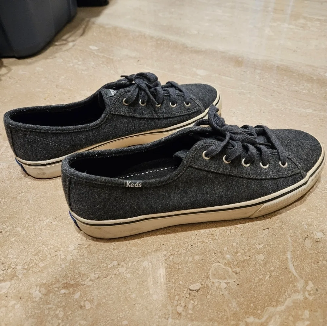 Keds Women's Sneaker US 8.5 image indicator(2)