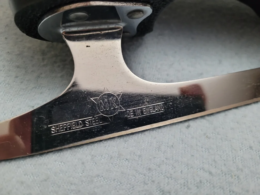 Leather Figure Skates Size 6.5 image indicator(2)