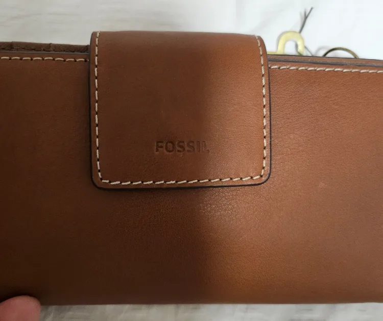 genuine leather fossil wallet women image indicator(2)