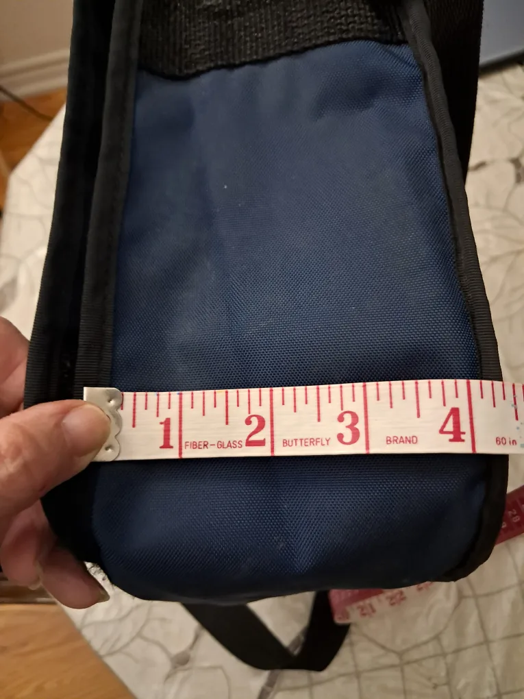 #ThriftyPicks Tommy Hilfiger Messenger Bag image indicator(8)