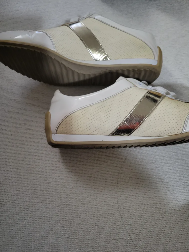 Armani Collezioni White & Gold Low Top Sneakers image indicator(5)