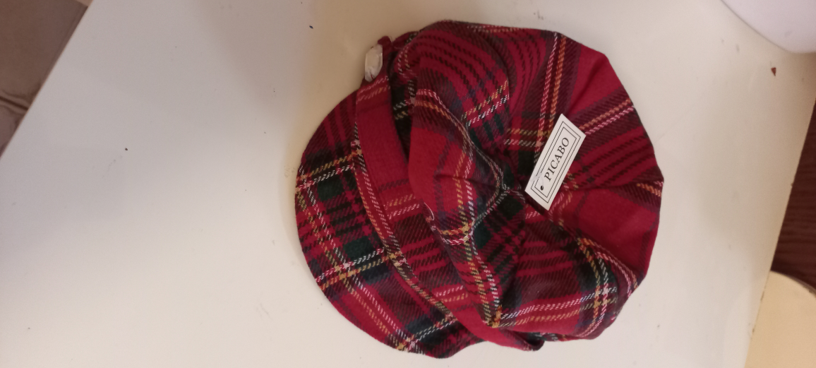 Picaro Red Plaid Newsboy Hat - photo 4