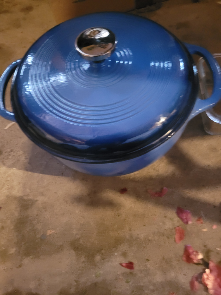 Lodge Cast Iron Dutch Oven - photo 3