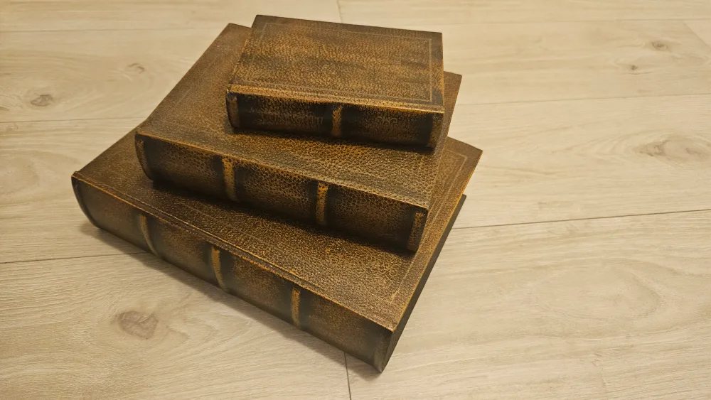 Set of Three Book Shaped Boxes image indicator(3)