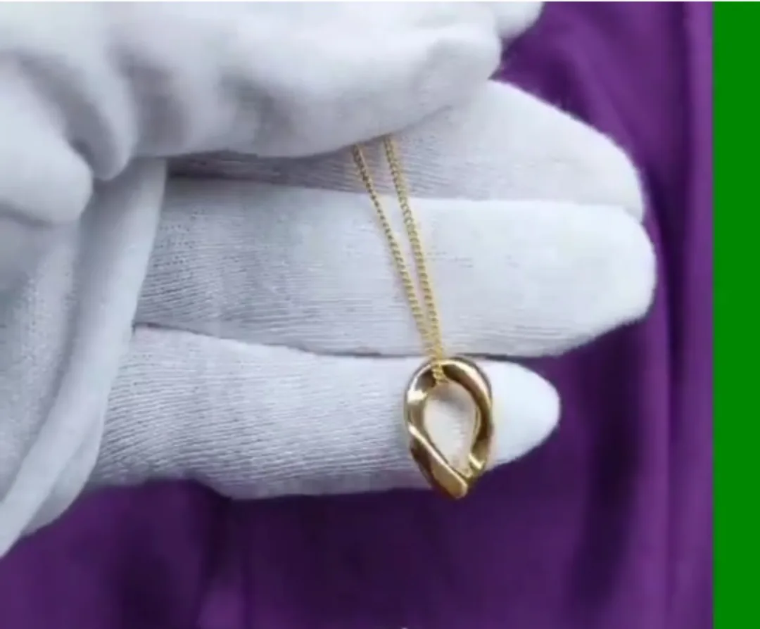 Gold plated Necklace image indicator(4)