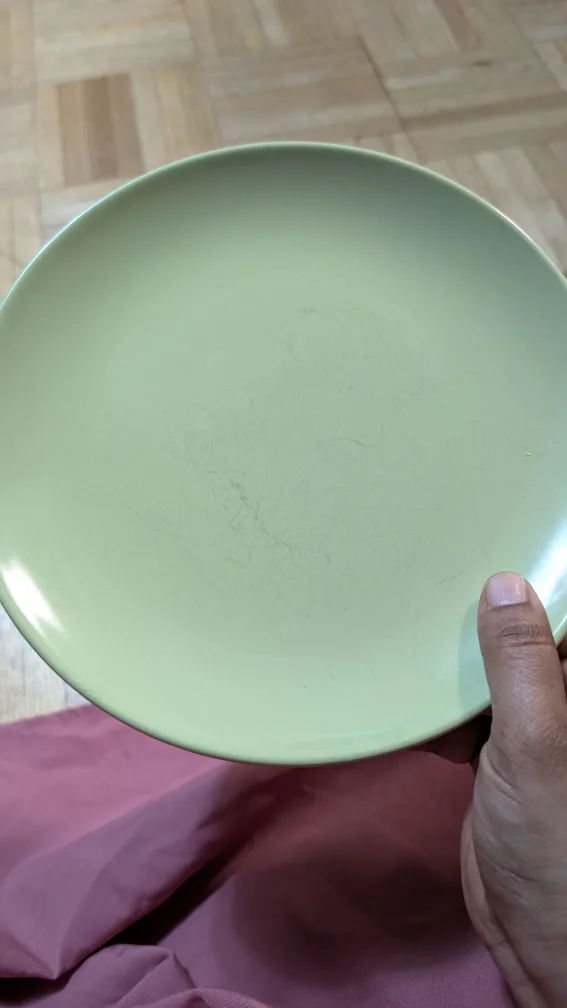 Set of 8 Green Dinner Plates#freecycle image indicator(3)