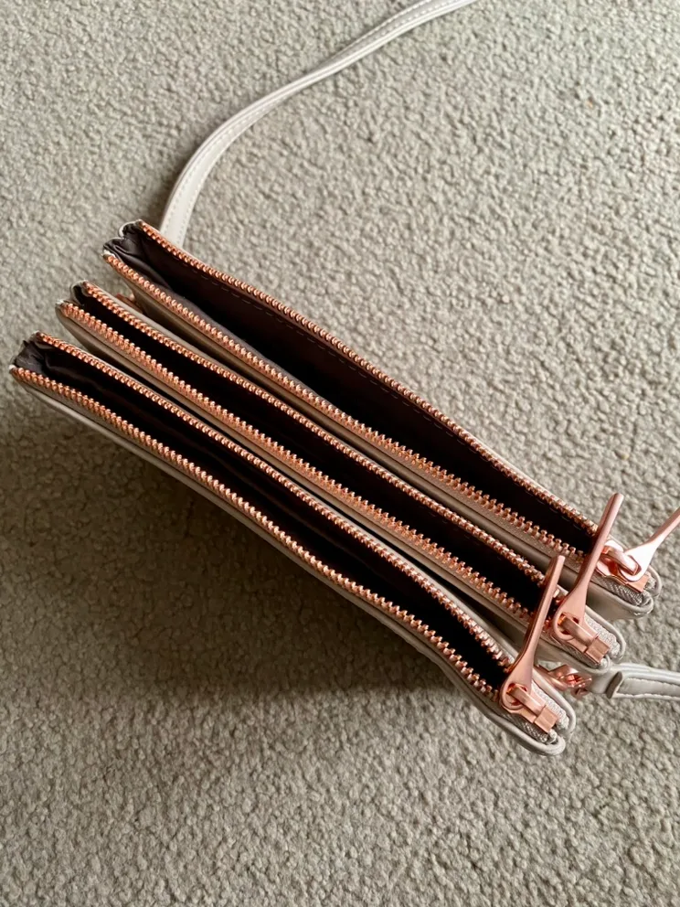 Matt & Nat TRIPLET Vegan Crossbody Bag image indicator(3)