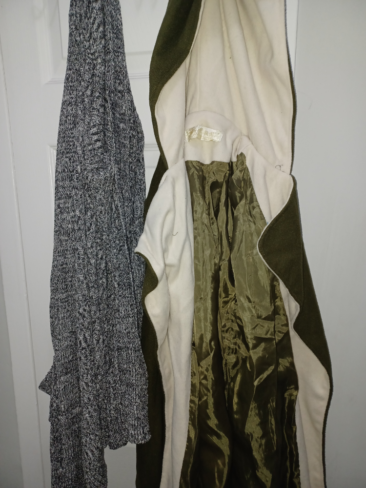 Bundle of preloved clothes for Men and Women - photo 4