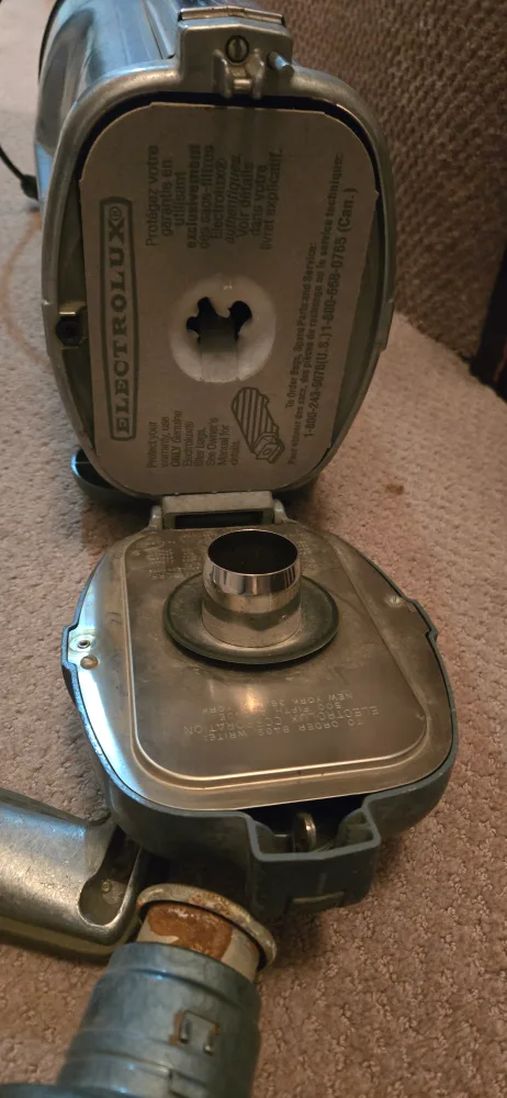Vintage Electrolux Vacuum Cleaner image indicator(8)