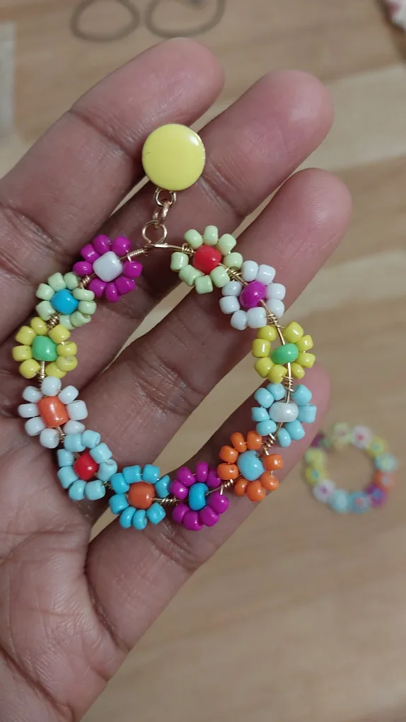 BNIB Beaded Flower Hoop Earrings #ThriftyPicks image indicator(2)