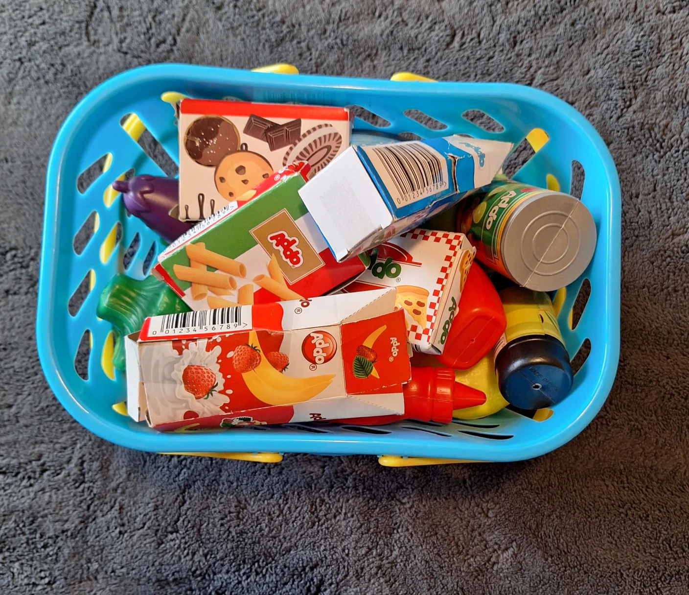 Play Food Set with Basket thumbnail