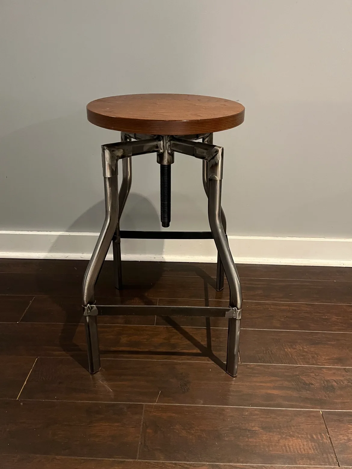 Structube bar stools (2) thumbnail