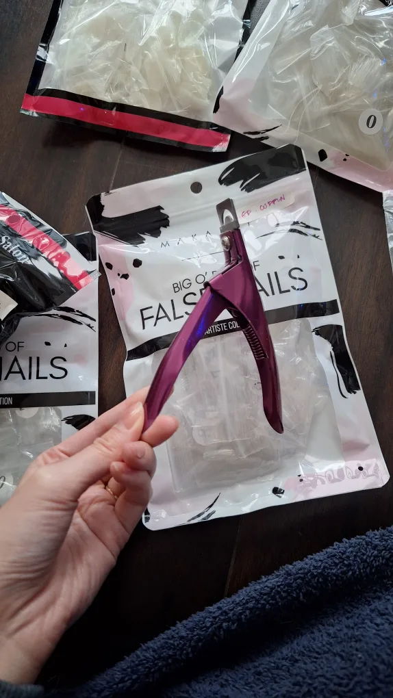 Press-on Nails bundle image indicator(2)