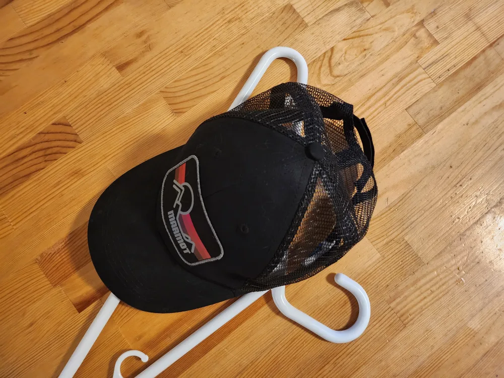 Marmot Black Trucker Hat - Caps and Hats image indicator(4)