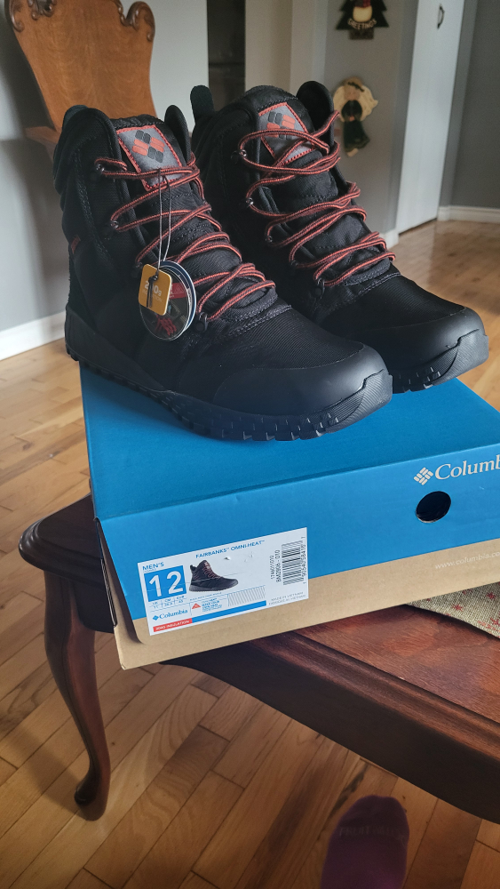 Columbia Fairbanks Omni-Heat Boots, Size 12 - photo 2