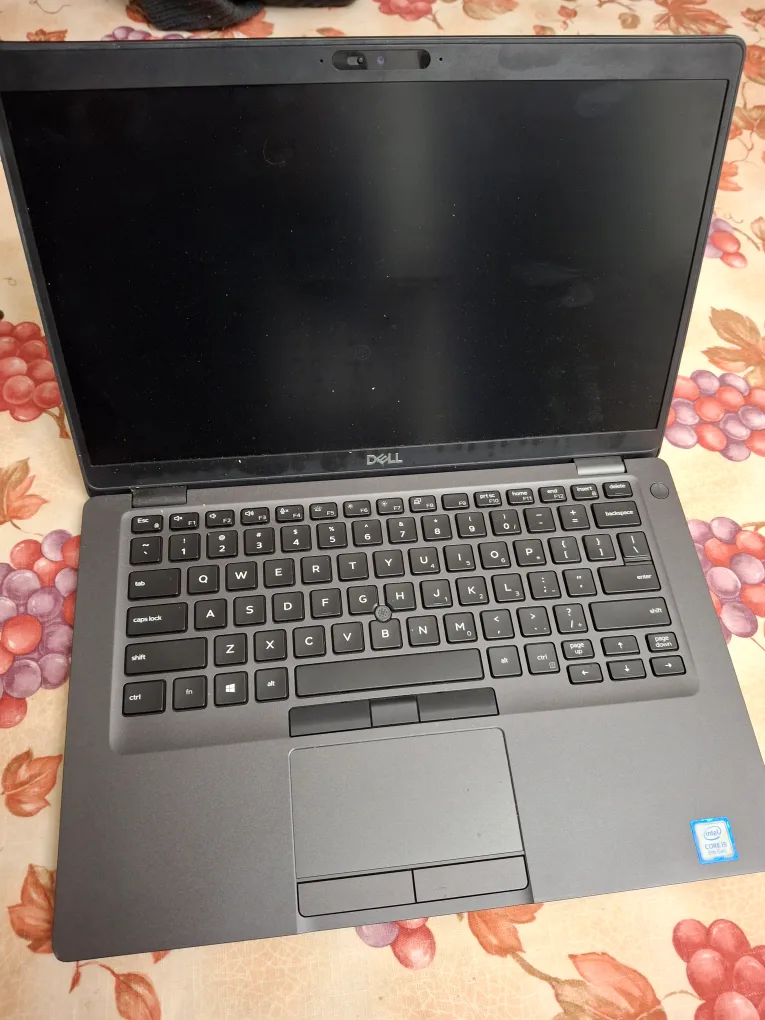 Dell Latitude 5000 Series Laptop image indicator(2)