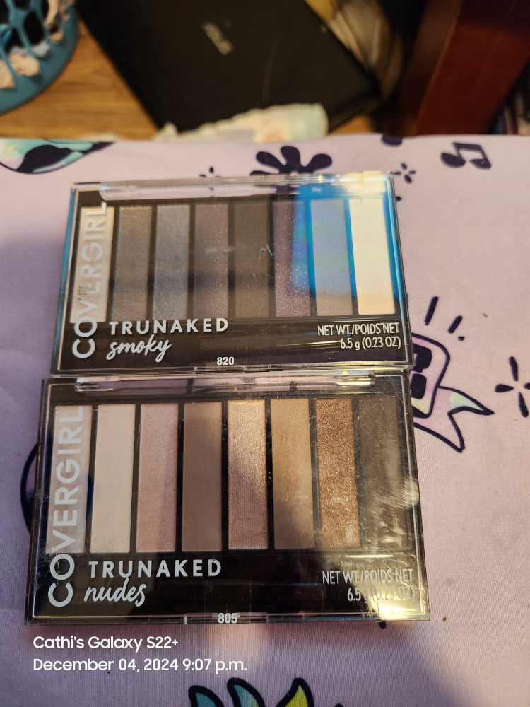 CoverGirl TruNaked Eyeshadow Palettes - Smokey and Nudes