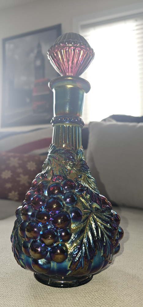 Vintage Indiana Grape Decanter - photo 2