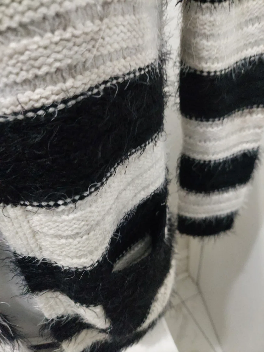 Black and White Striped Fuzzy Cardigan image indicator(4)