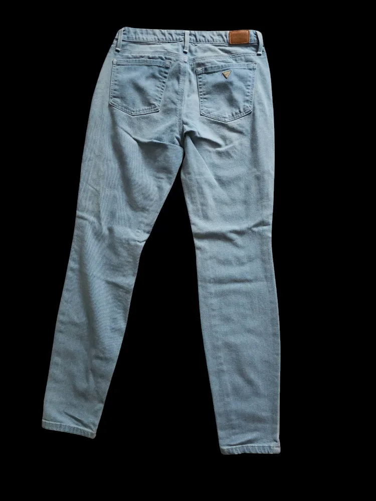 Guess Jeans image indicator(3)