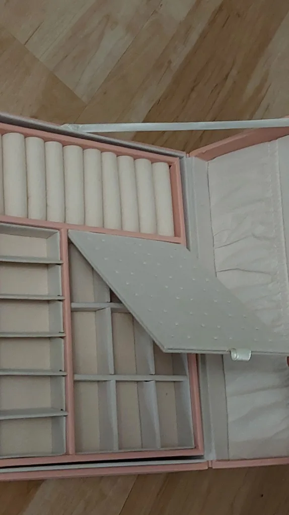 BNIB Double layer Pink Jewelry Box image indicator(6)