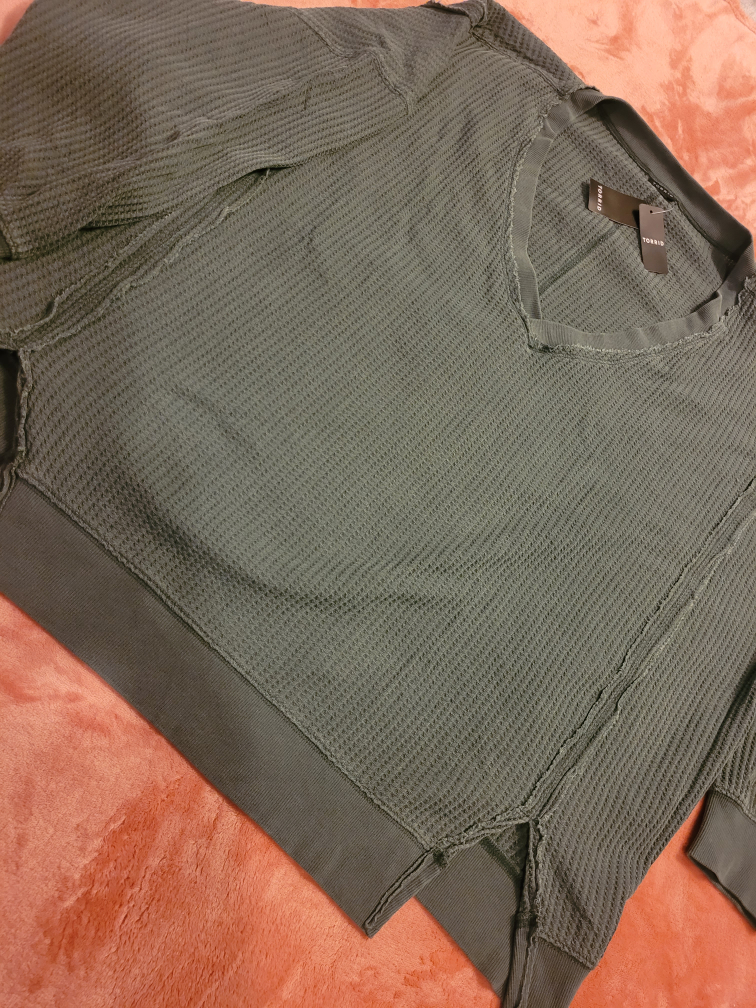 Torrid Green Waffle Knit V-Neck Long Sleeve Shirt