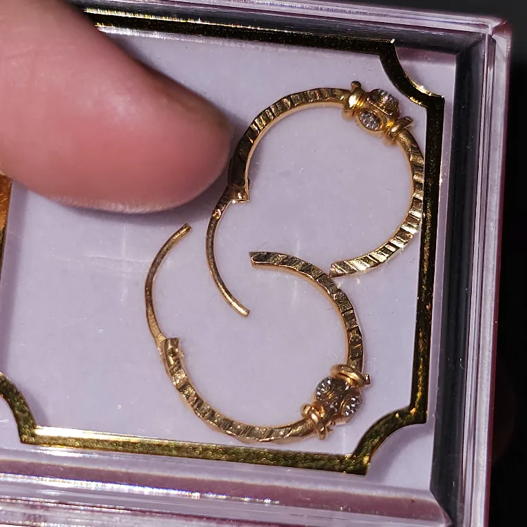 22 Karat Real Gold Hoop Earrings (Dubai Jwellers) image indicator(3)