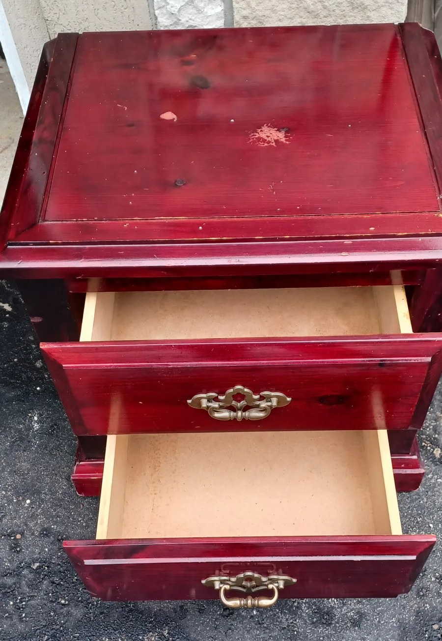 Two-Drawer Nightstand image indicator(2)