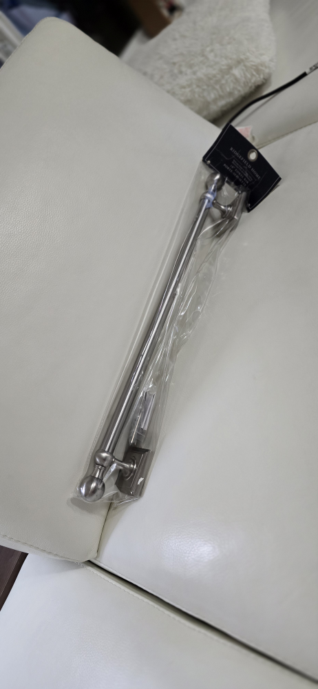 18" Towel Bar