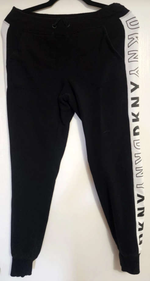 DKNY Black and White Sweatsuit set (will deliver for $15 extra) - photo 3