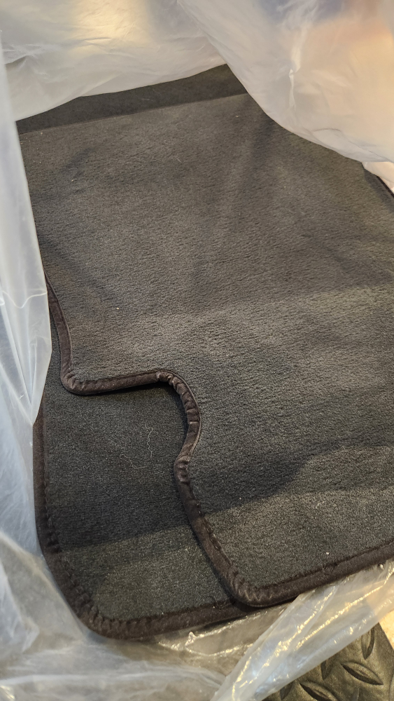 Hyundai Tiburon Car Floor Mats - photo 4