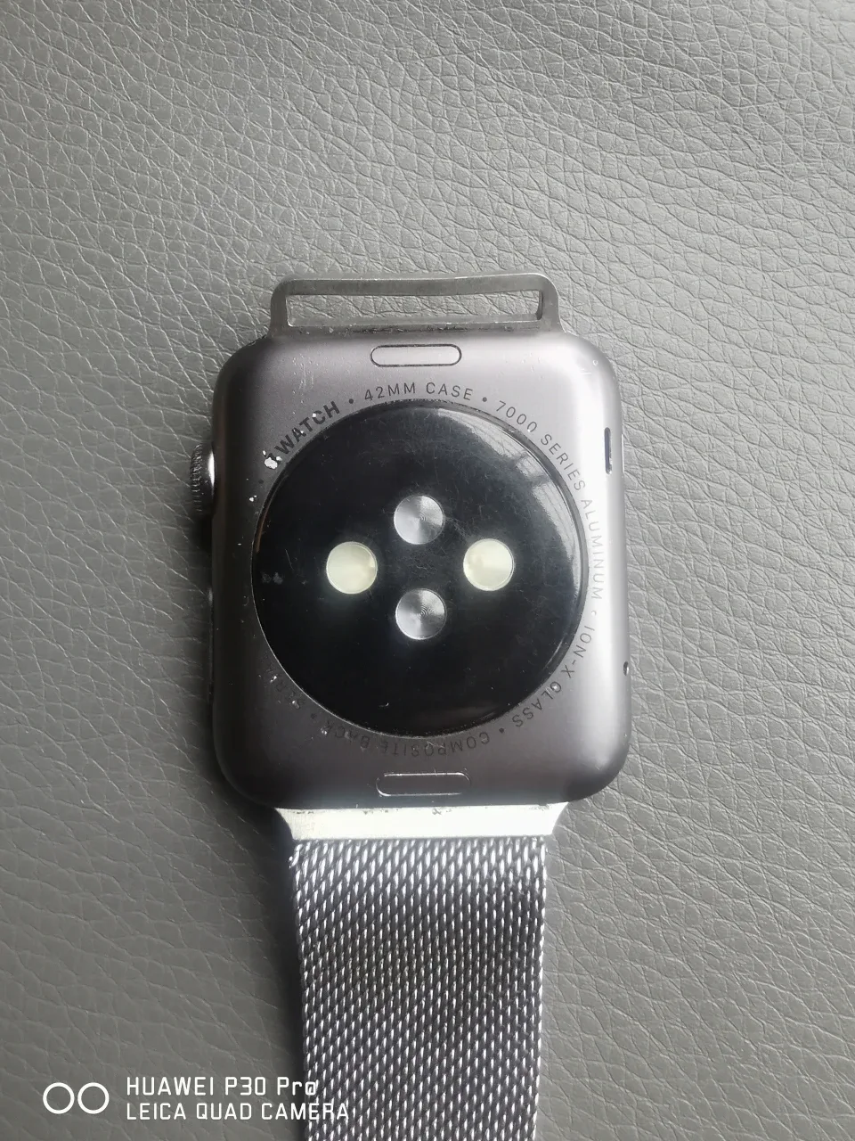 Apple Watch Series 7 - 42mm - Black image indicator(2)