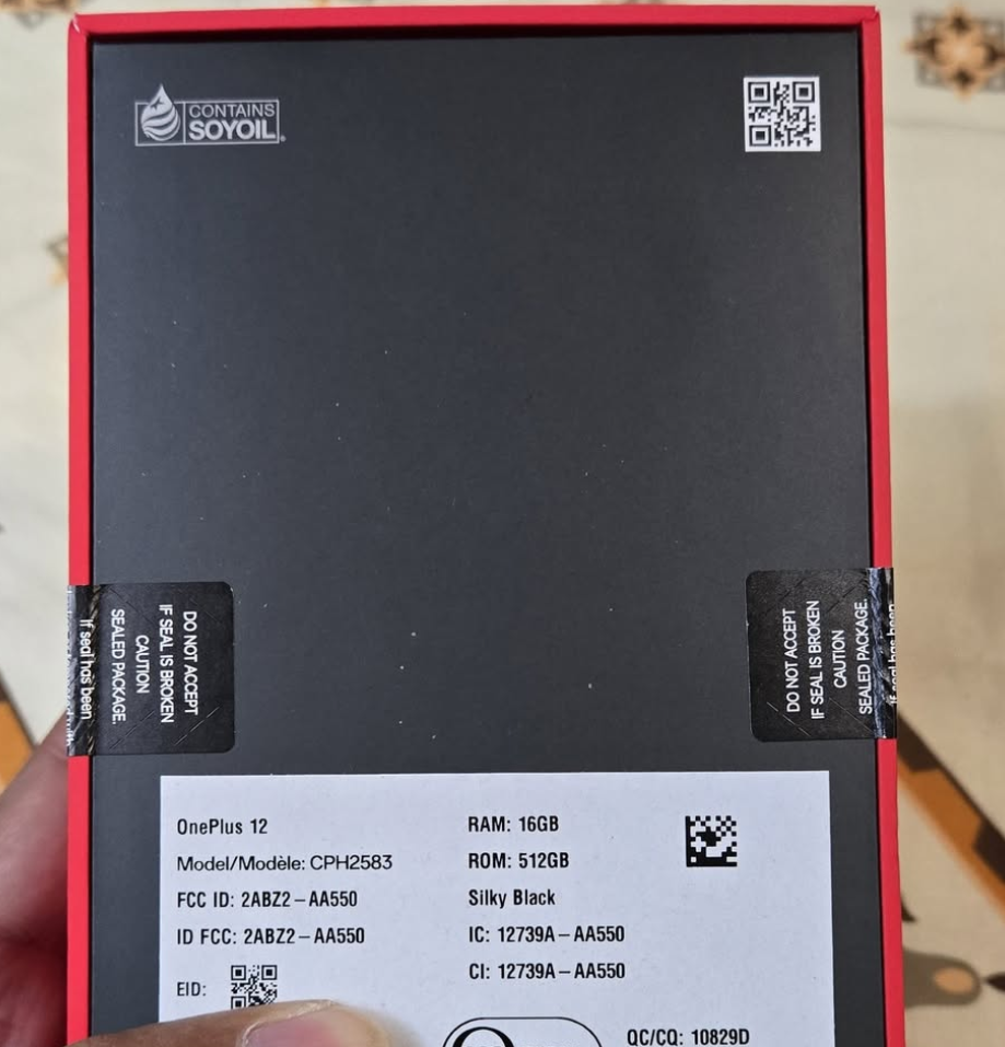 BRAND NEW OnePlus 12 - 16GB RAM, 512 GB Storage, Silky Black - photo 2