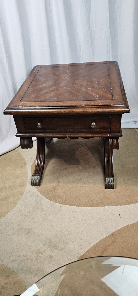 Broyhill End Table with Drawer