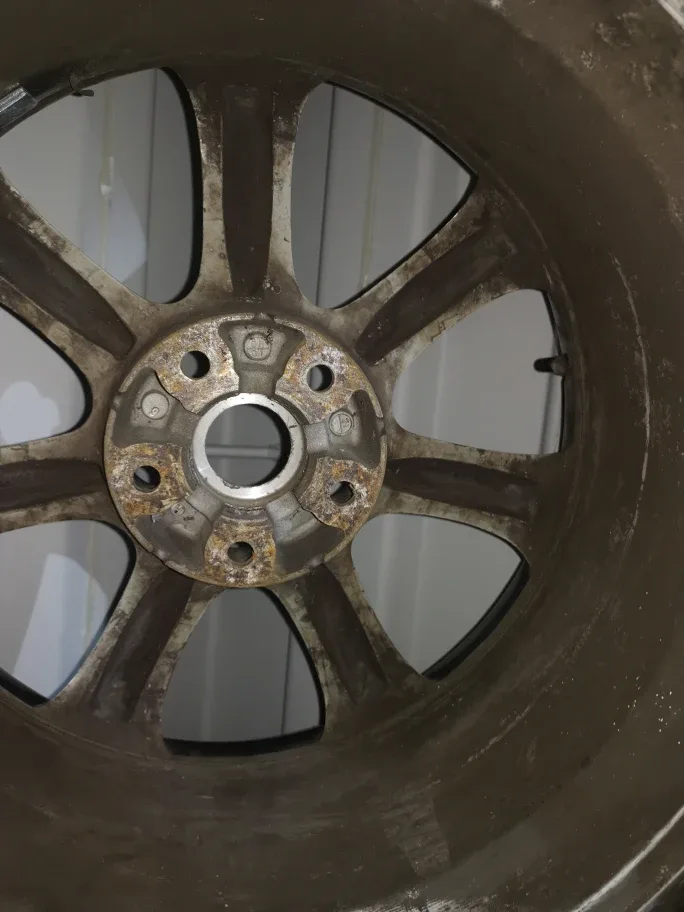 Infinity OEM 18" Alloy Wheel image indicator(6)