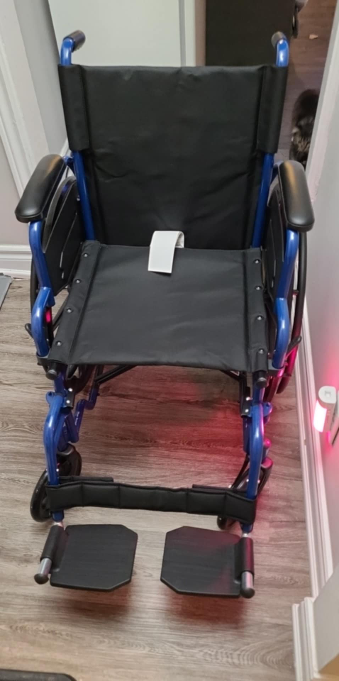 Drive Medical Wheelchair - photo 3