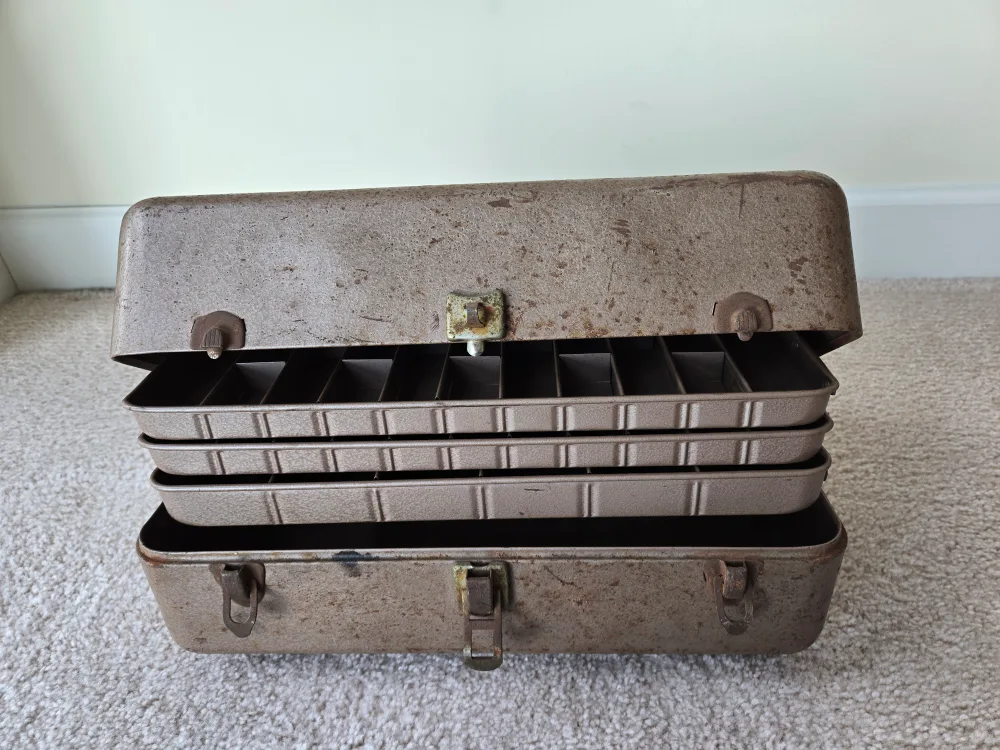 Vintage My Buddy Metal Tackle Box image indicator(8)