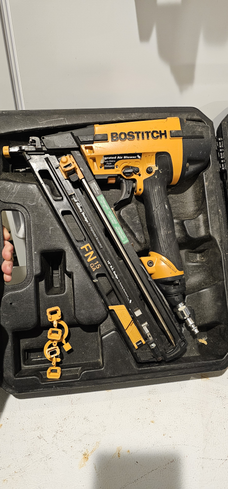 Bostitch MCN150 18 Gauge Brad Nailer - photo 5
