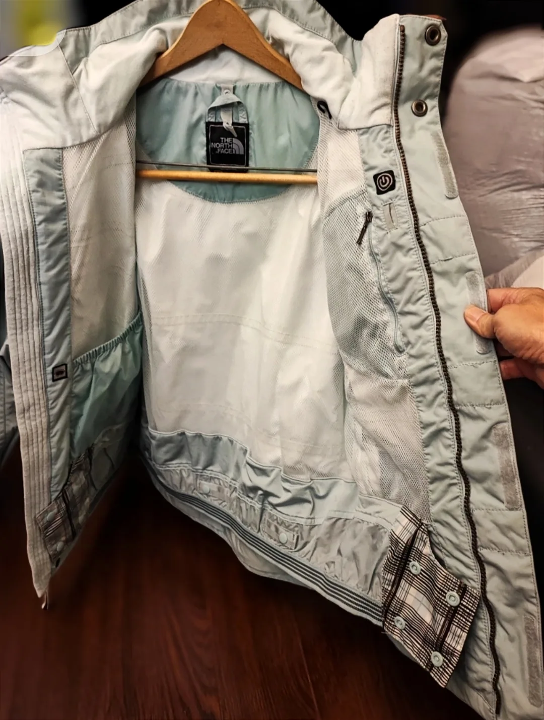 The North Face Women's Ski Jacket image indicator(3)